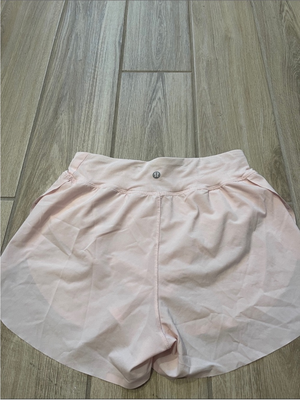 Lululemon Find Your Pace High Rise Shorts 3" Strawberry Milkshake Sz 6 Rare - Picture 5 of 12
